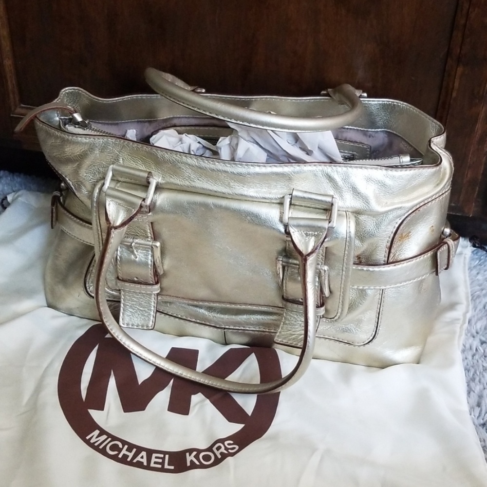 Hand bag